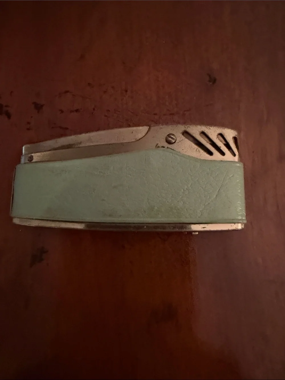 Classic Men’s Green Pocket Lighter - Vintage-Style Metal Finish